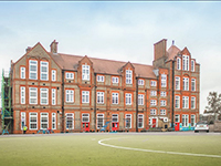 Brackenbury School